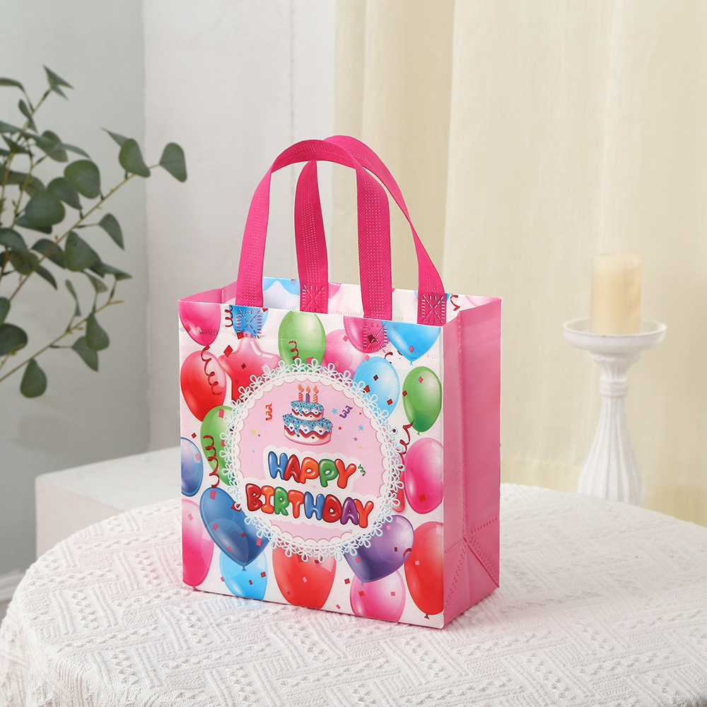 Bolsa de regalo de cumpleaños no tejida embalaje de regalo de jardín de infantes bolsa de mano adorable bolsa de compras plegable