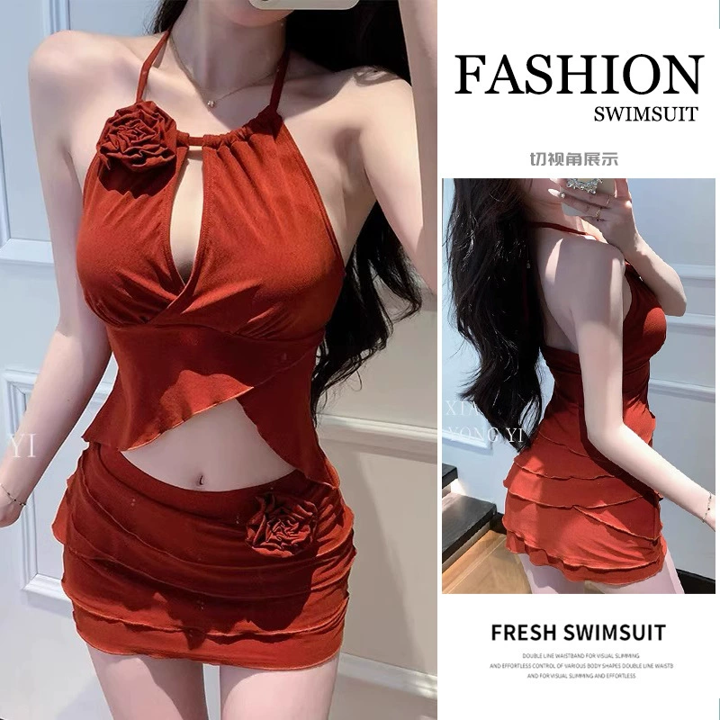 Красивый женский раздельный купальник с красными цветами, новый стиль, высокий воротник, топ без рукавов, открытая спина, чистое желание, маленькая грудь, горячая весна для пляжного отдыха.