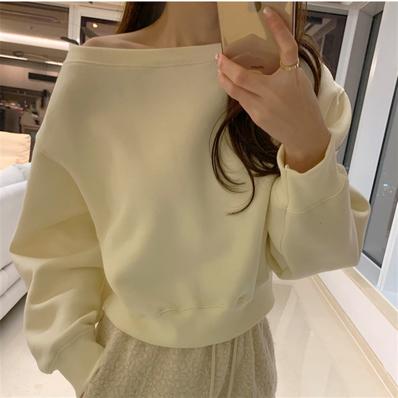 2026 Spring and Autumn New Korean Style Fleece-Lined Long-Sleeve Off-Shoulder Design Fashionable Solid Color Casual Short Sweatshirt for Women Cotton