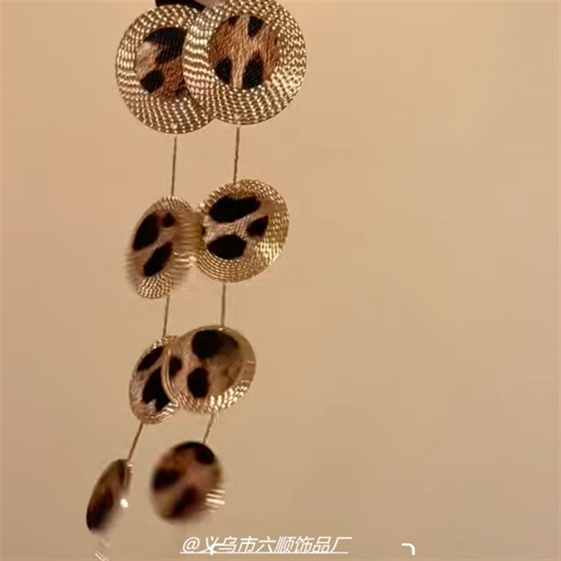 5G入秋 新中式复古串珠流苏耳环女秋冬2025新款不对称高级感耳饰|undefined