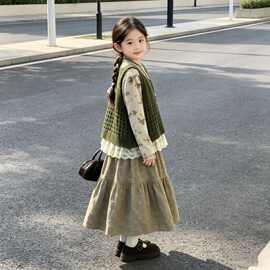 2026新款女童春秋季套装时尚镂空马甲花边长袖上衣甜美长裙三件套