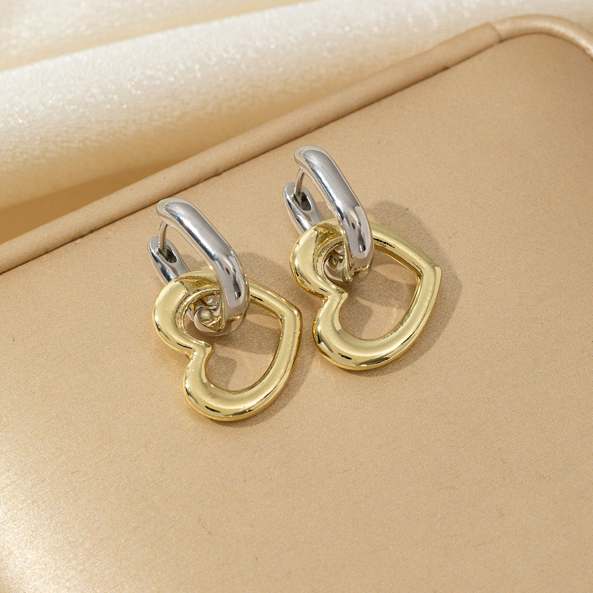 All Seasons Season 1 Pair Retro Geometric Mixed Metal Plating Alloy Drop Earrings