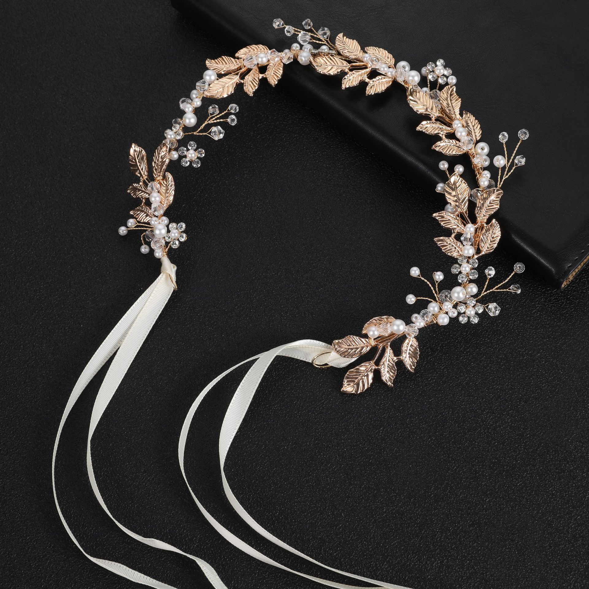 New Retro Bridal Headdress Leaves Pearl Bridal Hairband display picture 3
