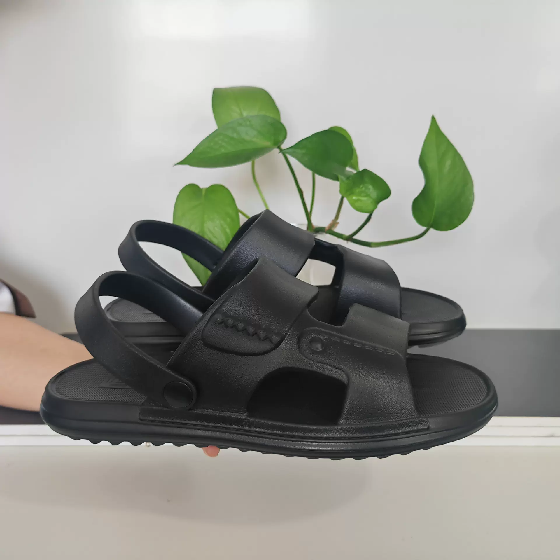 批发男士夏季凉鞋新款时尚休闲沙滩鞋软底拖鞋两用凉拖一体百搭鞋