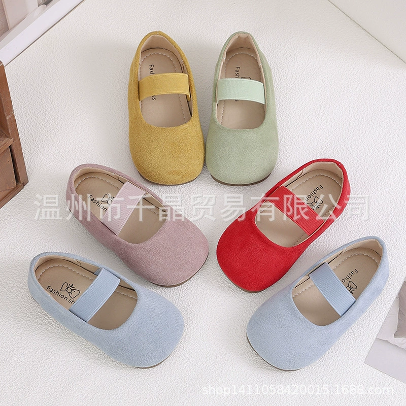 Милые летние туфли ярких цветов для девочек 2025. Детские маленькие, средние и большие детские однотонные танцевальные туфли, маленькие кожаные туфли.