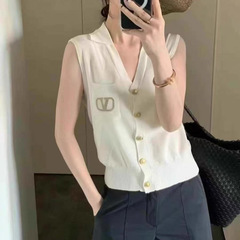 フレンチスタイルポロカラーニットベスト女性のための 2025 夏の新しいハイエンド気質アイスシルクノースリーブトップ
