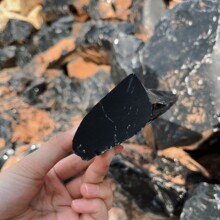 天然黑曜石原石毛料雕刻料家居摆件科普教学矿石无火香薰石扩香石