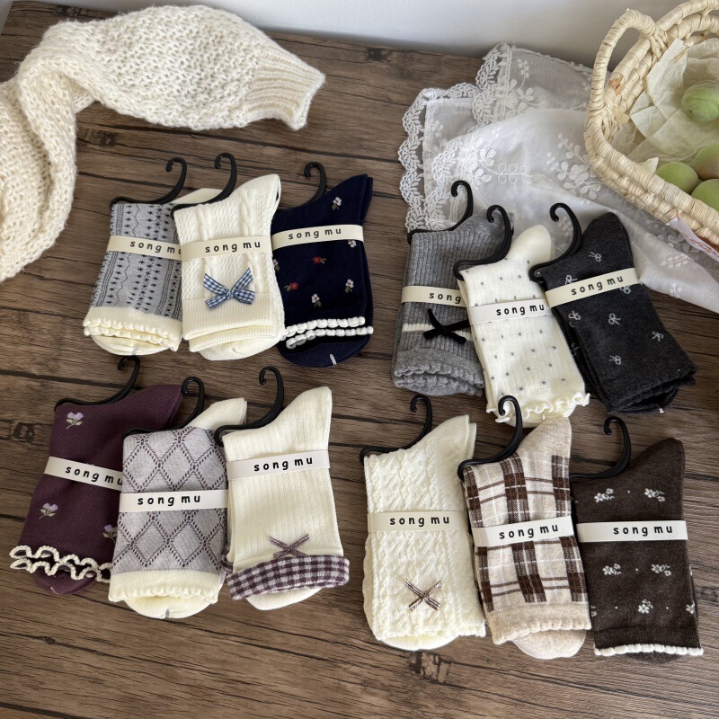 Songmu Design "Bow Socks Women's Mid-Calf Socks Autumn and Winter Korean Niche Original Pile Cotton Socks Ins Songmu Design "Bow Socks Women's Mid-Calf Socks Autumn and Winter Korean Niche Original Pile Cotton Socks Ins