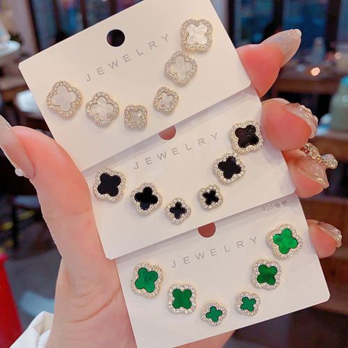 Elegant and versatile micro-halo four-leaf clover combination set earrings for women, stylish, minimalist, small, silver needle earrings, ear accessories.