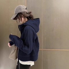 春秋外套女款2025新款初秋季韩系穿搭运动小个子短款卫衣夹克