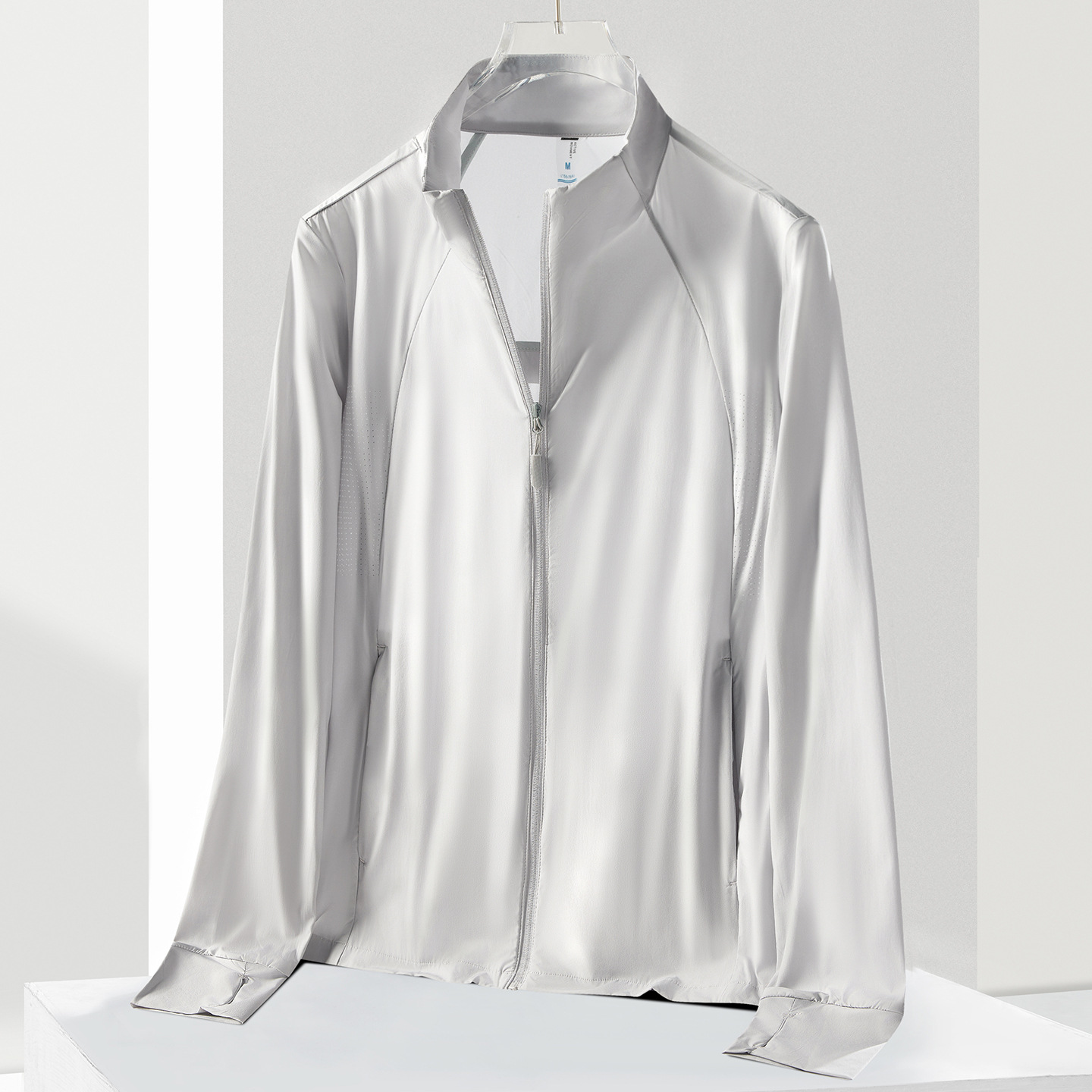 Summer Ice Silk Outdoor Sun Protection Clothing Women's UPF50 UV Protection Thin Cool Breathable Lightweight Sun Protection Clothing Men's Trendy