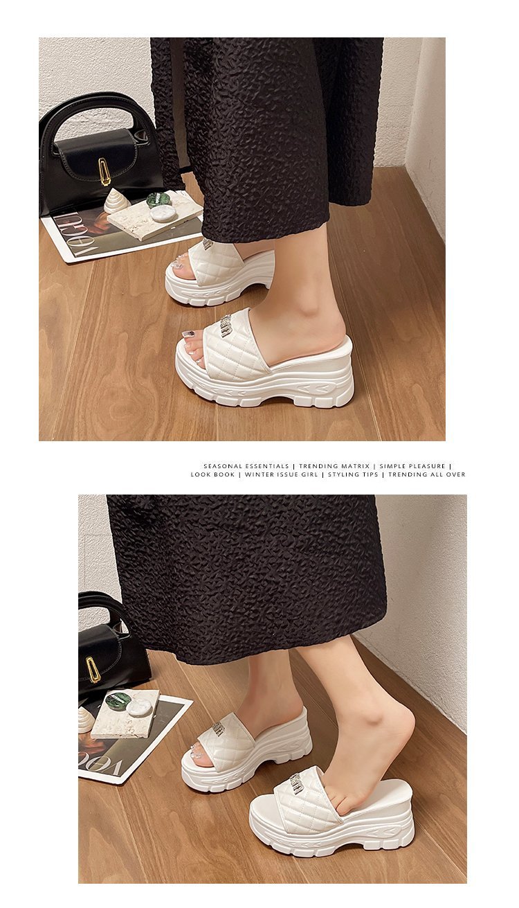 für Outwear 2024 Neue vielseitige Mode Casual High Heel Matsuke Dicke Sohle Damen Sommer Hausschuhe_voghion.com