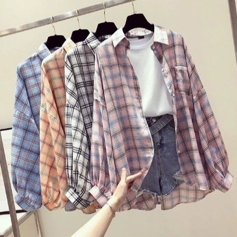 Клетчатая рубашка женская весна и лето 2022 новая корейская версия свободного гонконгского ретро солнцезащитного пальто