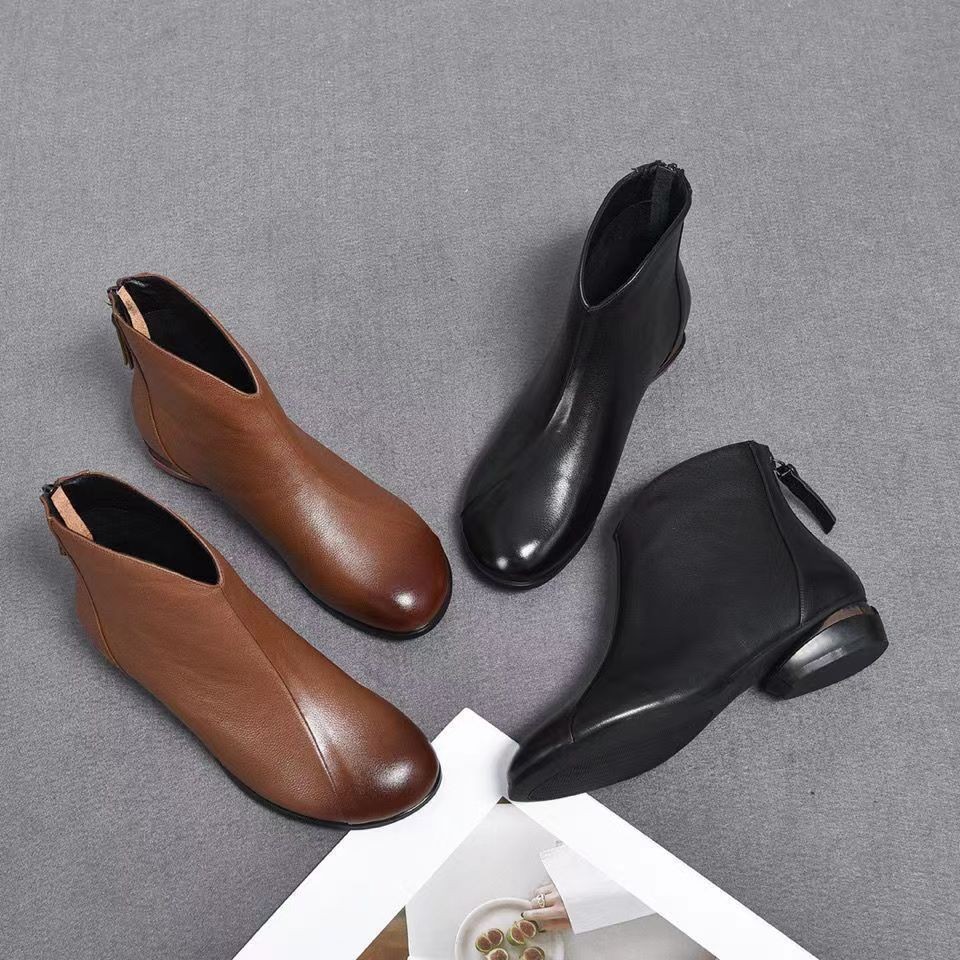 Retro Round-toe Low-heel Ankle Boots For Women In Single Leather_voghion.com
