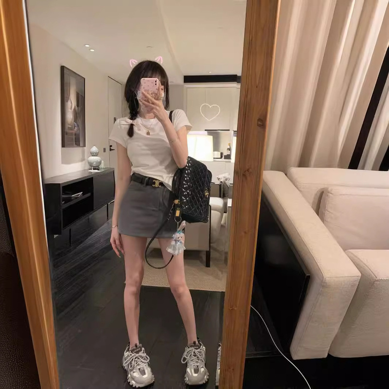 Always wear 2024miu wind A- line skirt high waist slim gray skirt skirt. Shorts lining