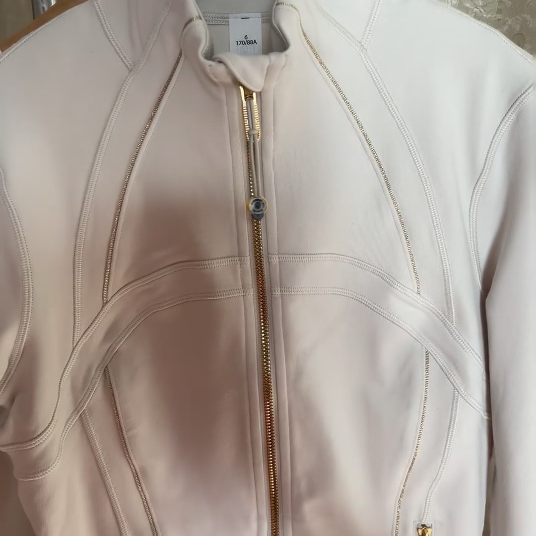 Albumin-stand collar [new gold silk]