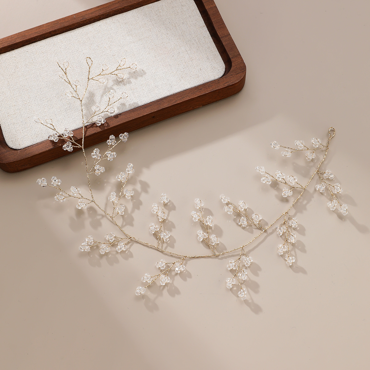 Europa y Estados Unidos toque de novia transfronterizo mano perla de diamante cuentas trenzadas hebra de cabello accesorios de vestido de boda al por mayor