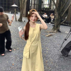 【隐形拉链＋小背包】清温柔黄色连衣裙女夏圆领收腰显瘦字背心裙
