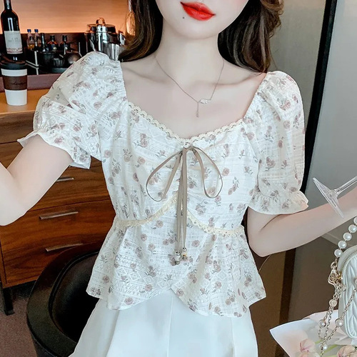 French Sweet Floral chiffon blouse with square neck and puff sleeves, women's summer waist-cinching slimming petite short shirt
