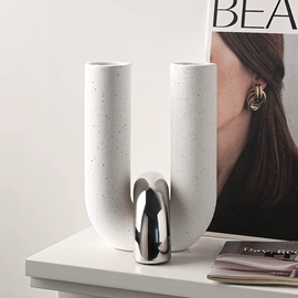 陶瓷工艺品;树脂工艺品;装饰花瓶