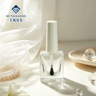 四方甲油玻璃瓶 简约白盖指甲油空瓶带毛刷美甲 包材可印刷 LOGO