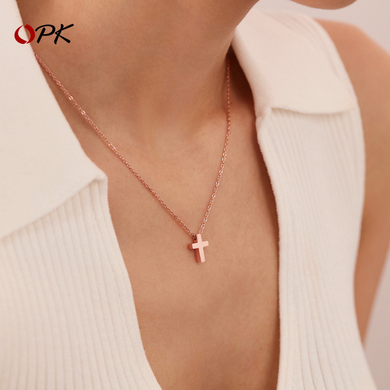 Cross-border e-commerce supply Europe and the United States hot cross necklace men's and women's couple pendants can be lettered