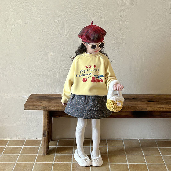 Girls' lace collar sweater fleece-lined 2024 autumn and winter new Korean children's little girl's coat baby pullover tide