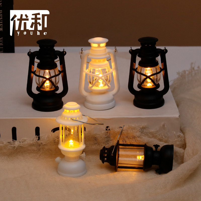 miniature electronic candle lamp LED pony lantern retro portable lamp camping kerosene lamp Christmas atmosphere lamp ornaments