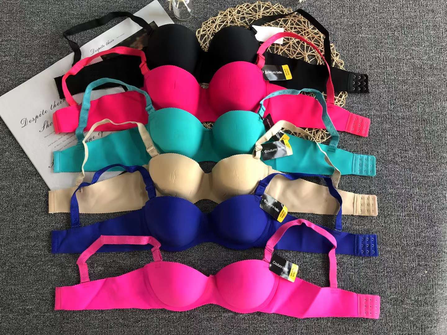Comercio exterior nuevo exterior europeo y americano ropa interior de las mujeres individuales cómodo con anillo de acero más tamaño sujetador fábrica al por mayor