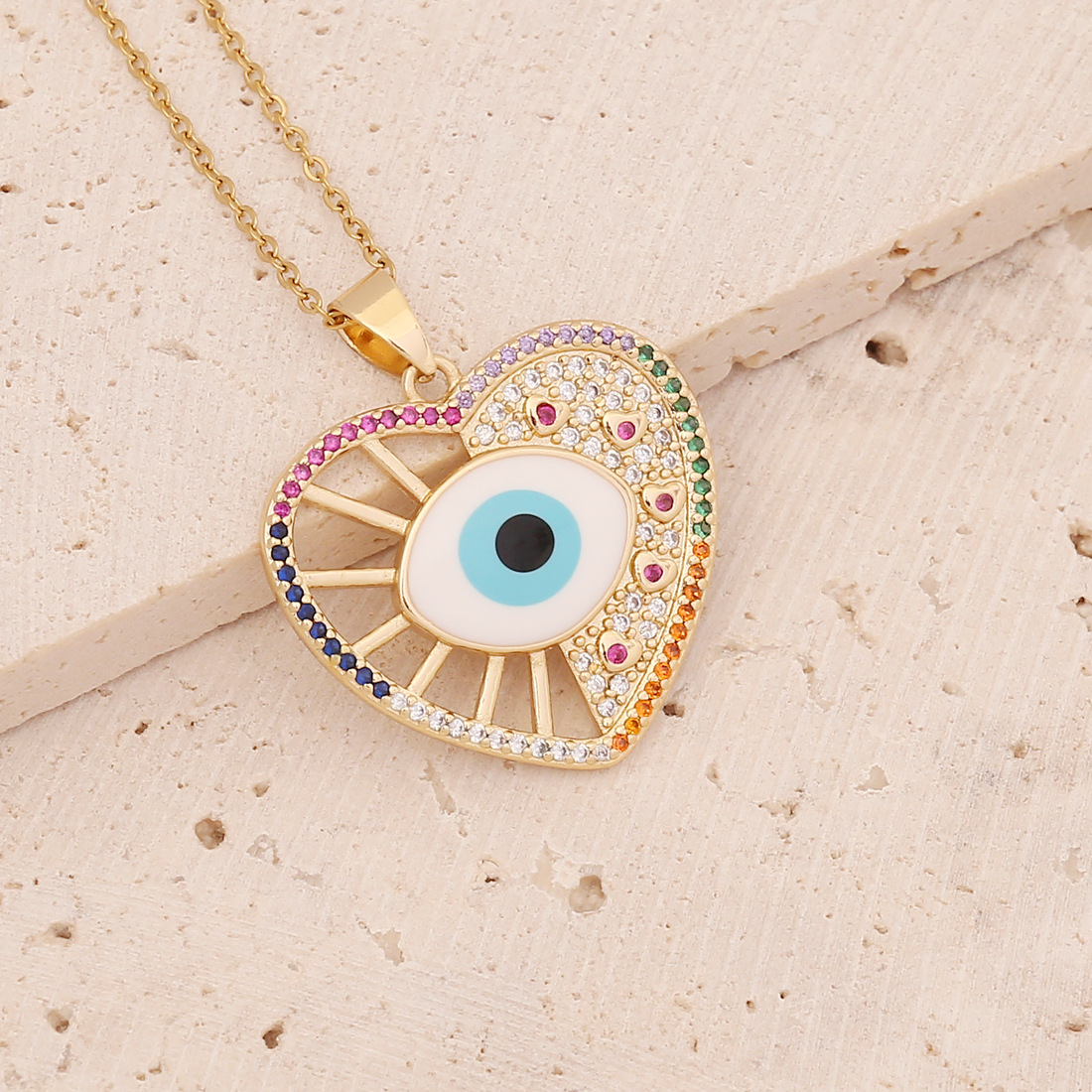 2022 new heart eye necklace copper micro-set color zirconium clavicle chain