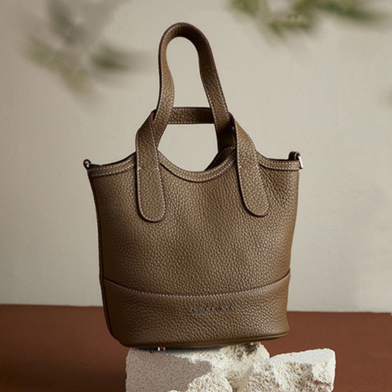 Borsa a secchiello in vera pelle blu pendente NINA/Enya dello stesso stile di Zhu Zhu 2024, borsa a tracolla con tracolla singola_voghion.com