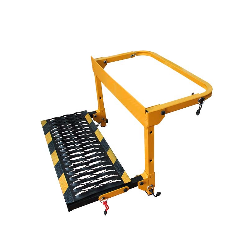 汽车轮胎踏板 汽车台阶 折叠梯 轮胎踏板攀爬梯 踏板 踏步