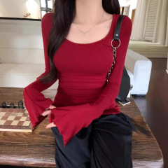 純綿の長袖のtシャツの女性の春秋はやせています。