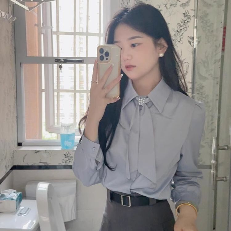 法式气质蓝色长袖polo领衬衫女小众设计感百搭半身裙职业套装秋季