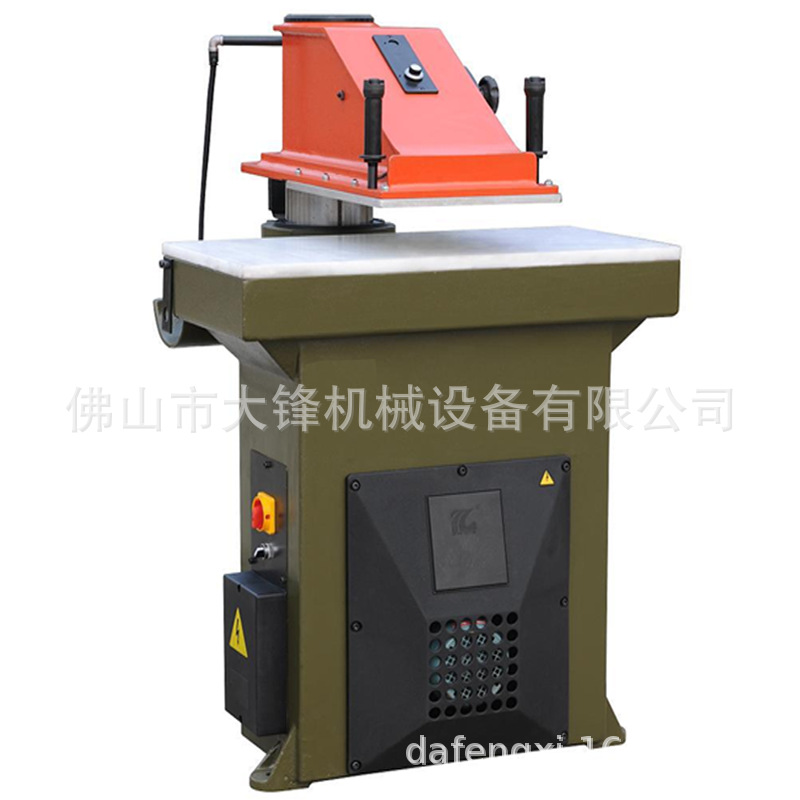 ��Ь������ֱ���Զ�Ƥ��Һѹҡ�۲öϻ��ڱ۵�ģ�������ϻ�