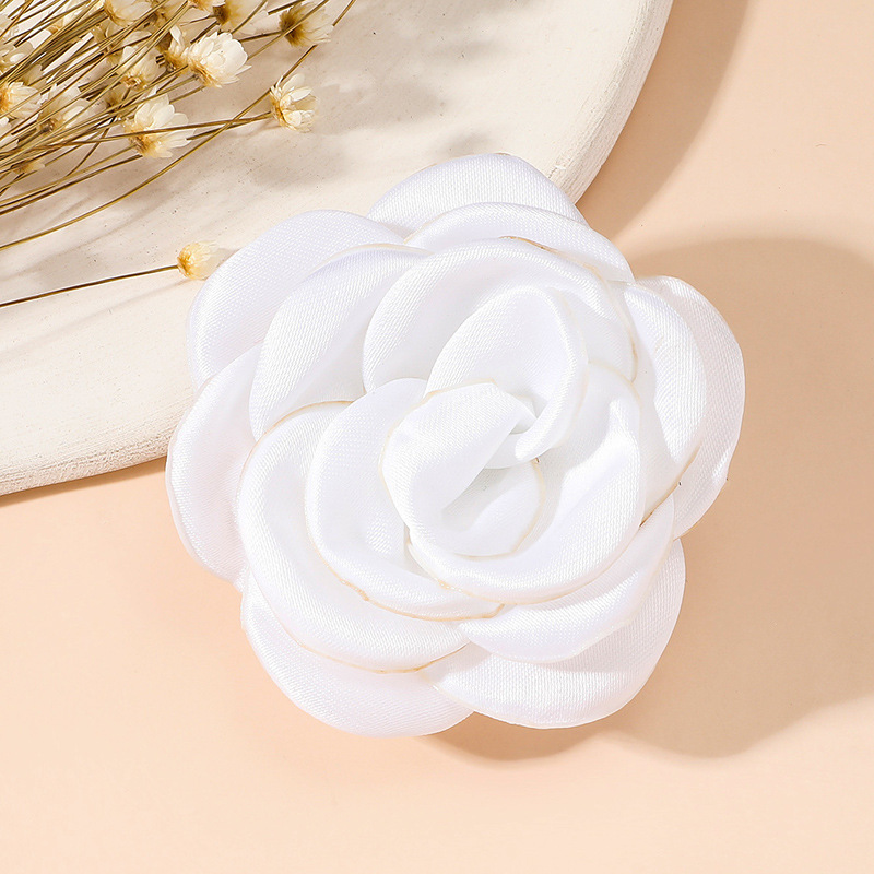 Elegant Flower Cloth Women's Brooches display picture 5