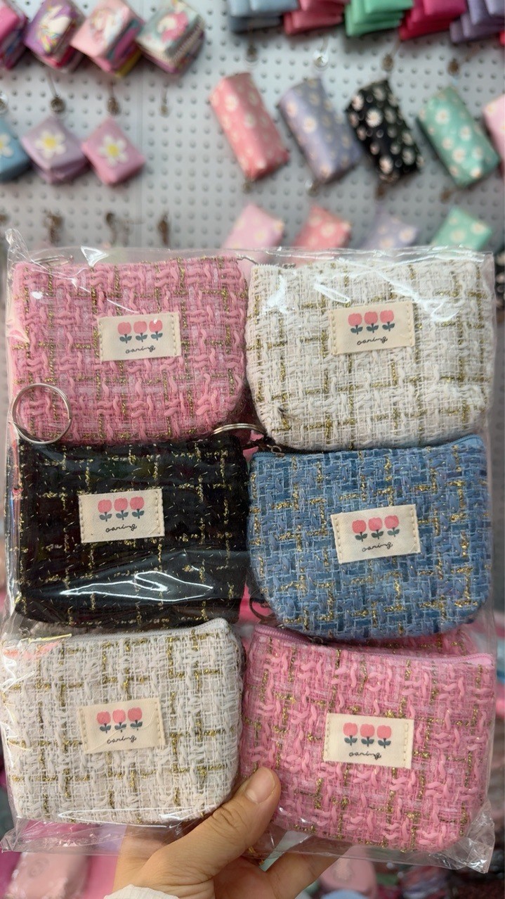 꽃무늬 라벨 지갑
