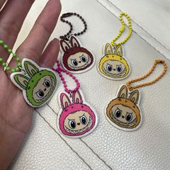新しいインターネット有名人かわいい漫画ラブブアアクリルペンダント DIY バッグトレーラーハングジュエリービーズチェーンキーホルダー