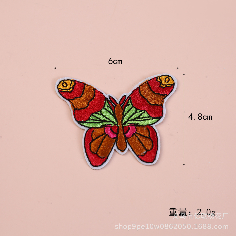 Fuente de fábrica colorida mariposa punto bordado adhesivo de tela autoadhesivo hermoso accesorios de ropa adorable adhesivo al por mayor