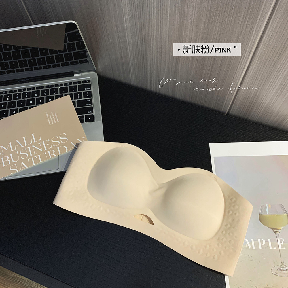 Una sola pieza de color claro de piel