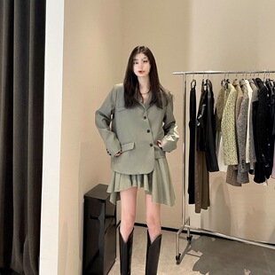 �r�����bŮ�����¿��OӋ��С�����b���ײ�Ҏ�t����ȹ�ɼ��׸м�ɫ
