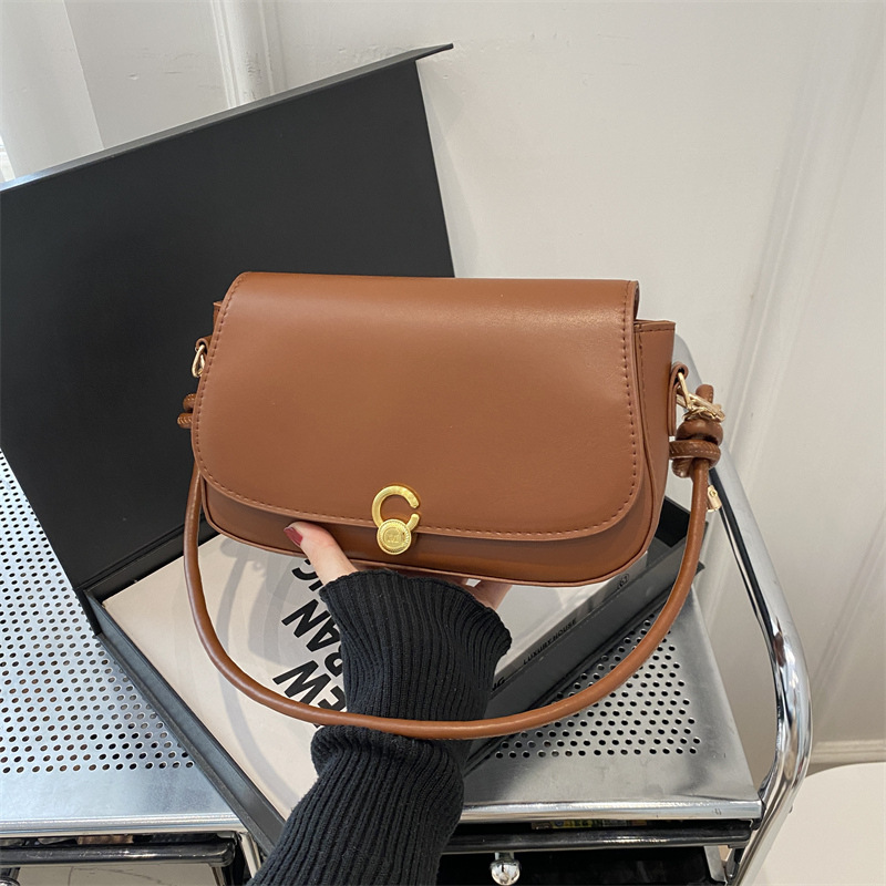 Estilo francés retro brazaletes de estilo exterior estilo de moda bolso de hombro 2025 nuevo bloqueo bolso legal