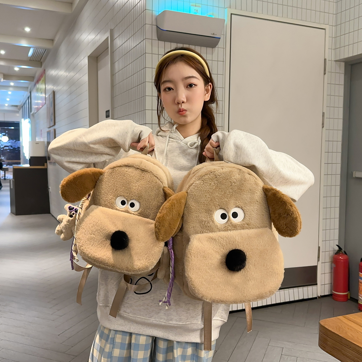 Mochila de peluche de dibujos animados, mochila de peluche de gran capacidad para estudiantes, mochila de clase, 2026 mochila de peluche de niña encantadora