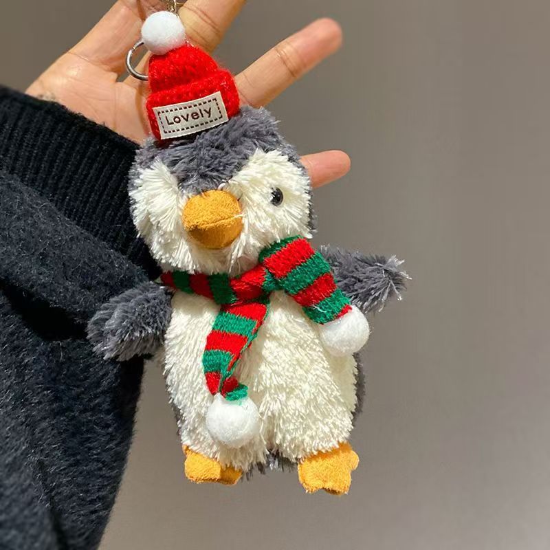 Atmosfera ~ sombrero rojo bufandas rojas drag maní pingüino colgante de peluche mochila colgante llavero