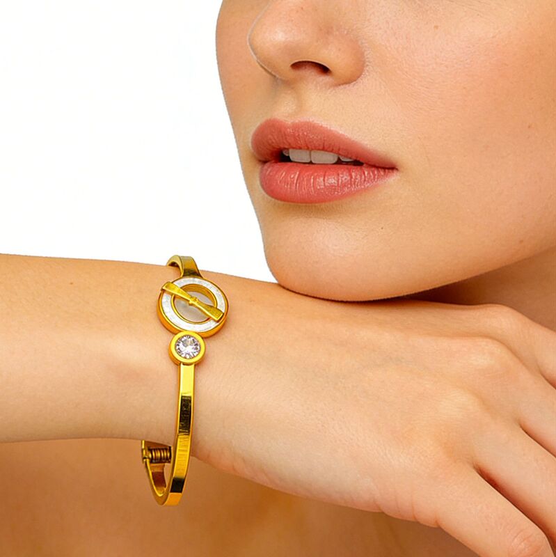Cross-Border Quality Goods Single Diamond Compass Round Hollow Stainless Steel Spring Clasp Bracelet Light Luxury Minimalist Niche Design for Women Cross-Border Quality Goods Single Diamond Compass Round Hollow Stainless Steel Spring Clasp Bracelet Light Luxury Minimalist Niche Design for Women