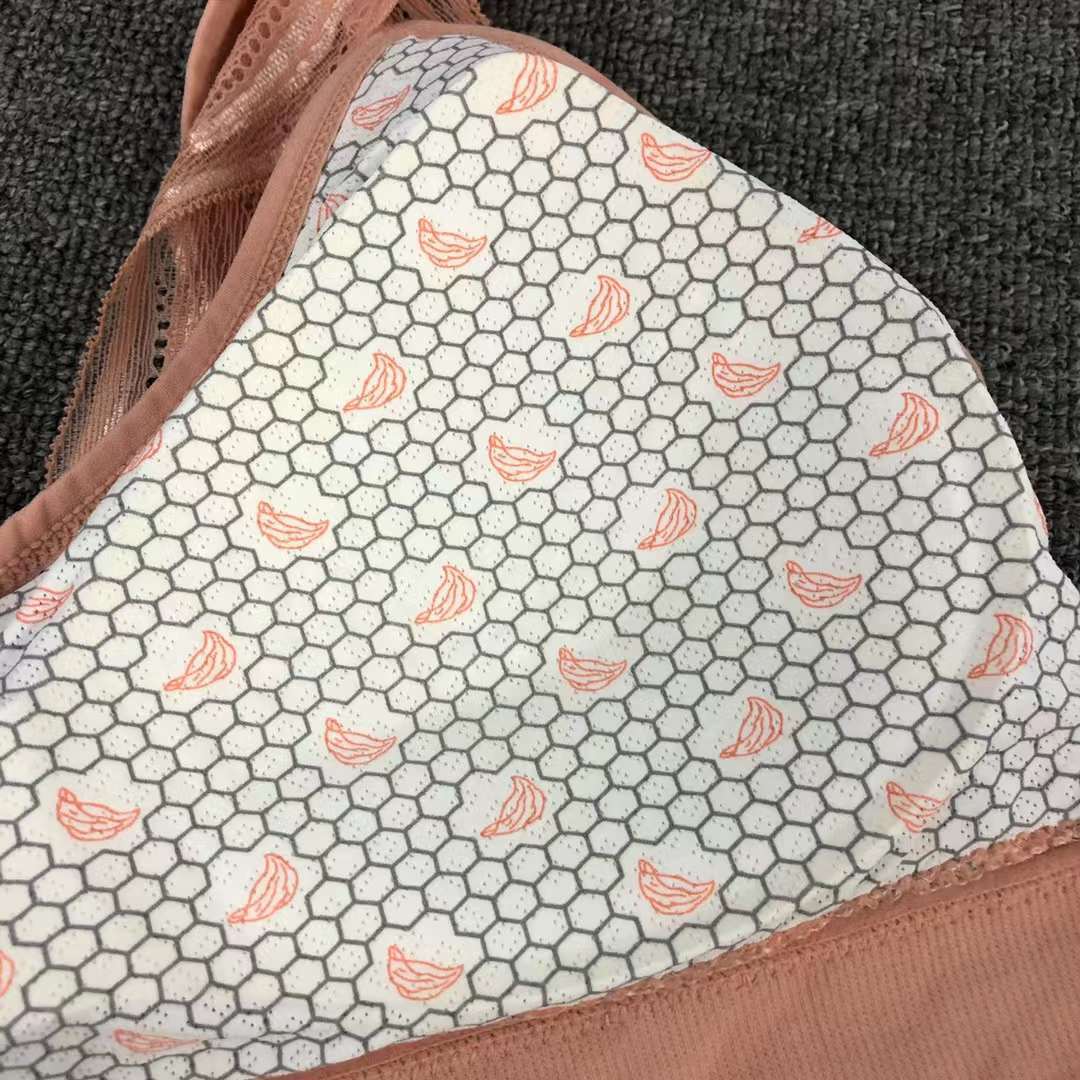 Nuevo chaleco sin costura de alta elasticidad fija copa de mujer chaleco sin anillo de acero sujetador de encaje ropa interior deportiva mujer al por mayor