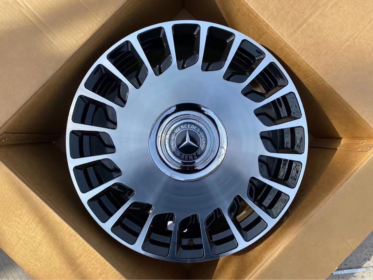 Suitable for Mercedes-Benz Maybach pie wheel 20 inch s680s600s450 Vito v260 suspension 1918