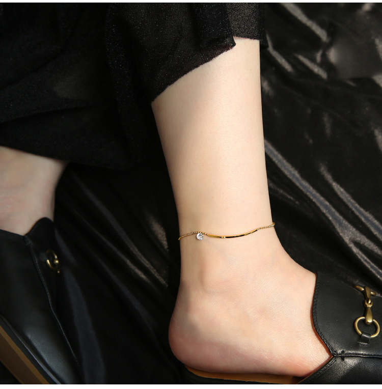 Retro Solid Color Stainless Steel Plating Inlay Zircon Gold Plated Women's Anklet display picture 3