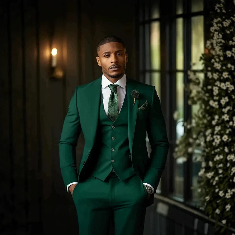 African cross-border men's slim-fit three-piece suit, wedding groom's tuxedo, ballroom suit African cross-border men's slim-fit three-piece suit, wedding groom's tuxedo, ballroom suit