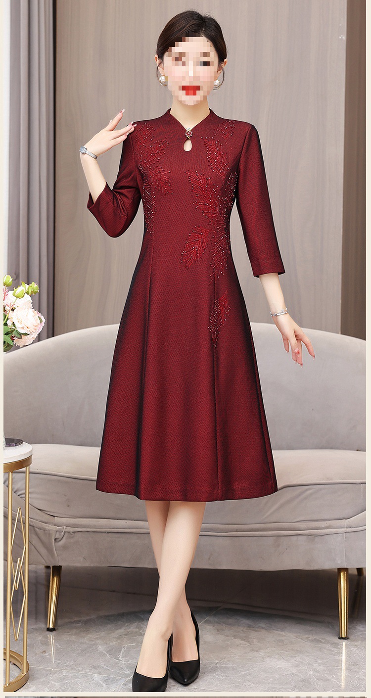 Red With An Elegant And Sophisticated Feel, Suitable For Mother Of The Bride At A Banquet, Autumn Style Wedding Dress,_ecoleips.com